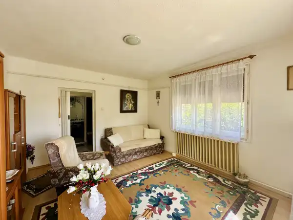 Eladó családi ház, Fót 5 szoba 185 m² 89.9 M Ft
