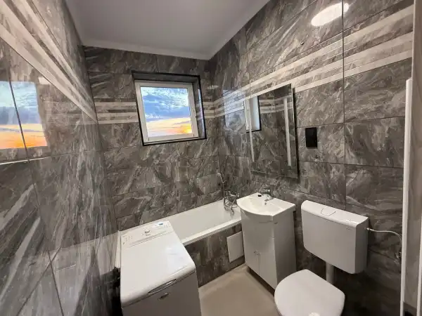 Eladó panellakás, Nyíregyháza 1+1 szoba 56 m² 48.9 M Ft