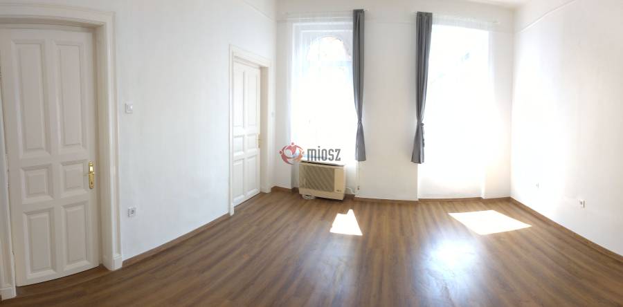 eladó téglalakás, Budapest, VI. kerület