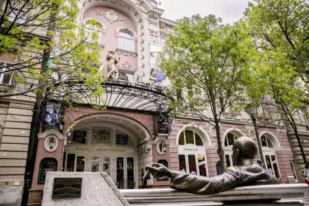 Eladó téglalakás, Budapest, VI. kerület 1+1 szoba 41 m² 122 M Ft