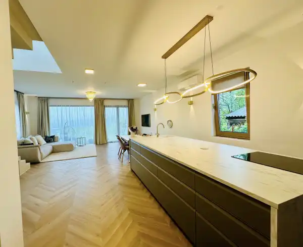 Eladó új építésű családi ház, Vác 5 szoba 160 m² 160 M Ft